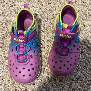 Phibian size 7 girls multicolored toddler shoes